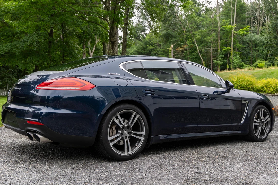 2015 Porsche 970 Panamera 4S - Image 4 of 31