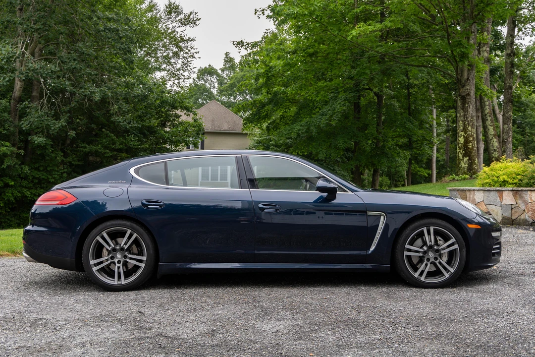 2015 Porsche 970 Panamera 4S - Image 11 of 31