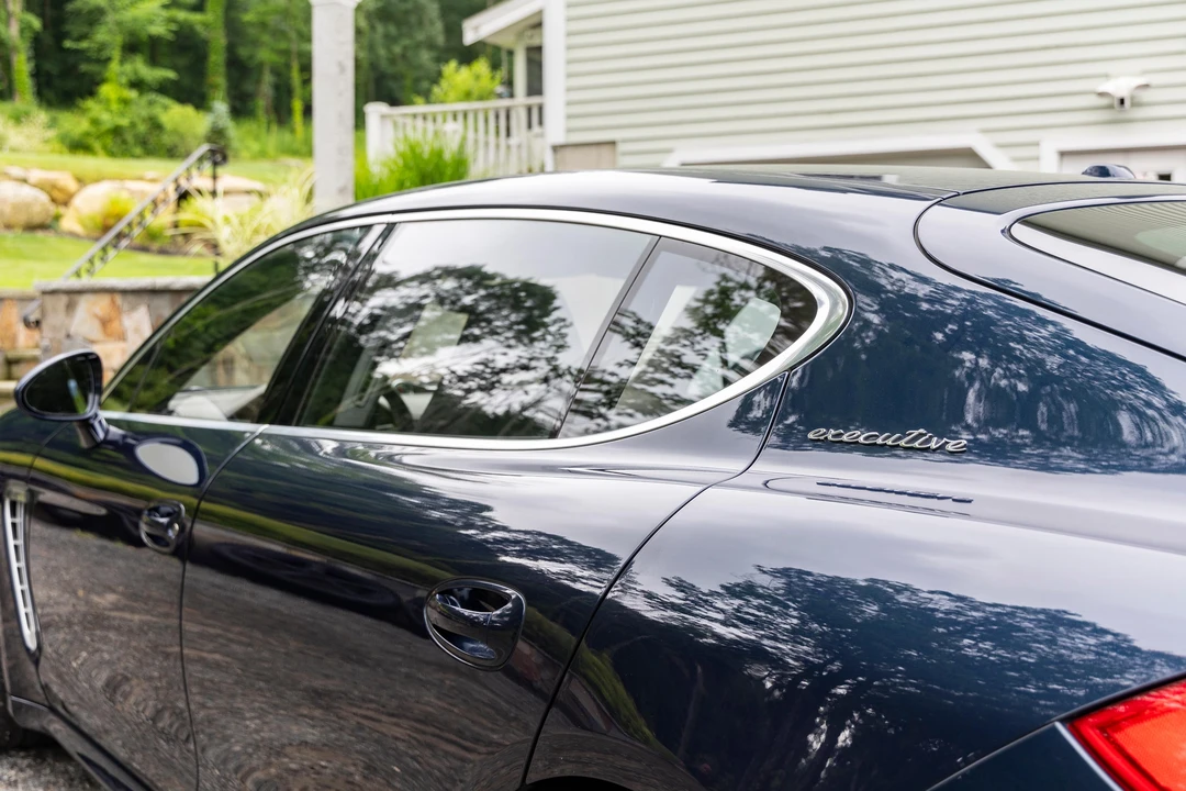 2015 Porsche 970 Panamera 4S - Image 29 of 31