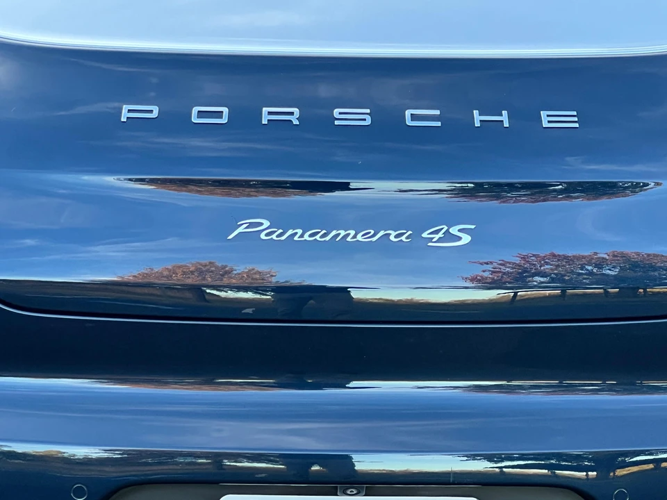 2015 Porsche 970 Panamera 4S - Image 19 of 31