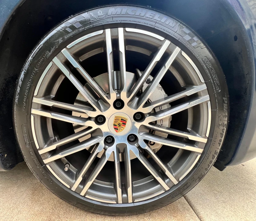 2015 Porsche 970 Panamera 4S - Image 25 of 31