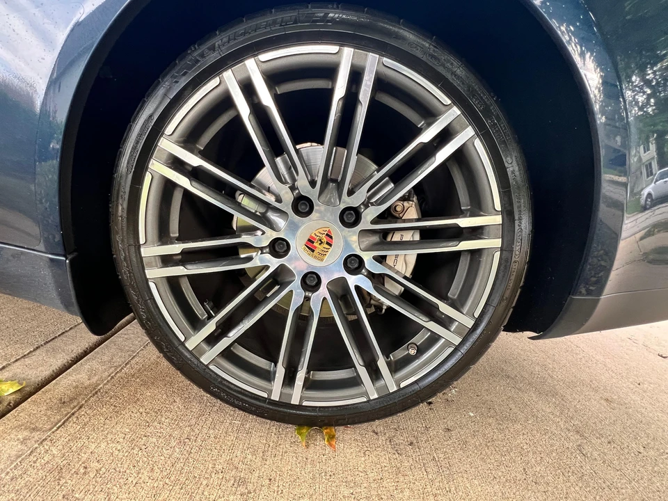 2015 Porsche 970 Panamera 4S - Image 23 of 31