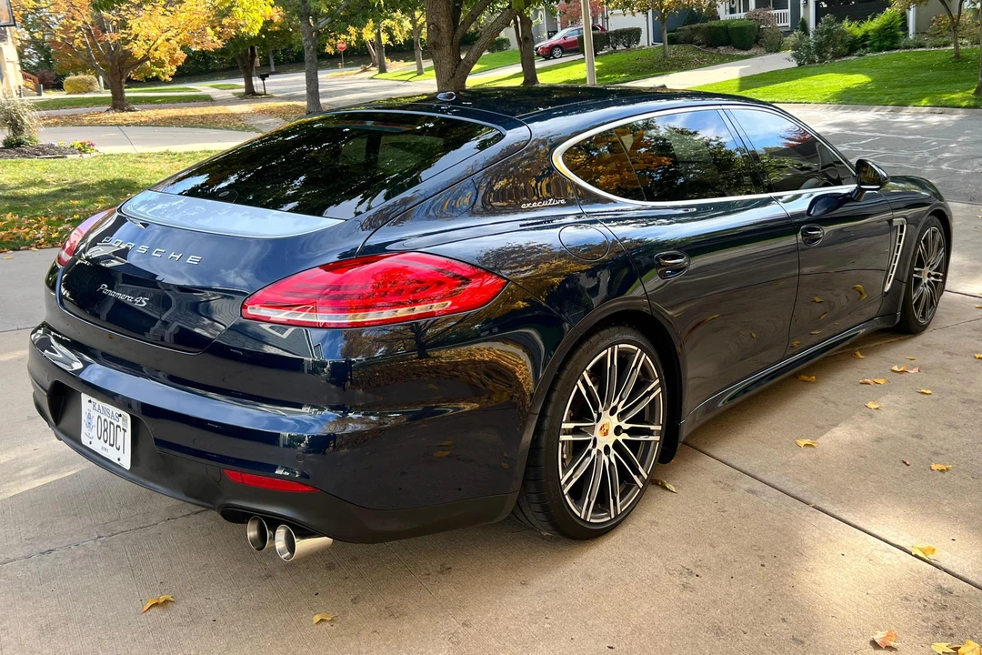 2015 Porsche 970 Panamera 4S - Image 4 of 31