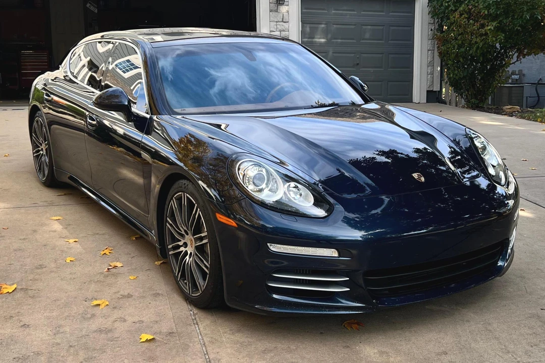 2015 Porsche 970 Panamera 4S - Image 11 of 31