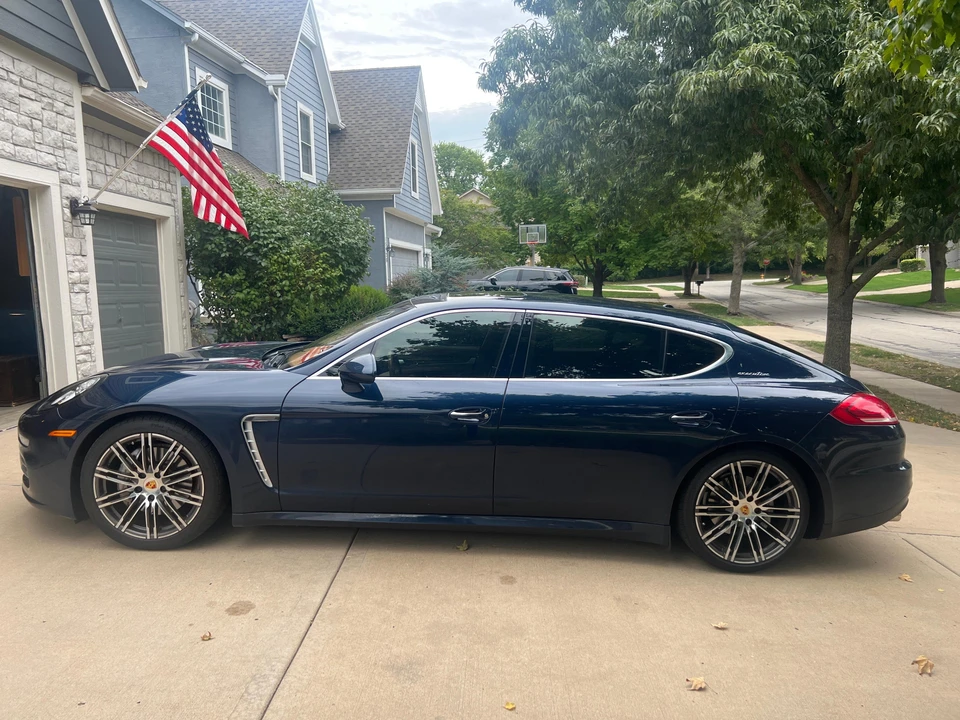 2015 Porsche 970 Panamera 4S - Image 7 of 31