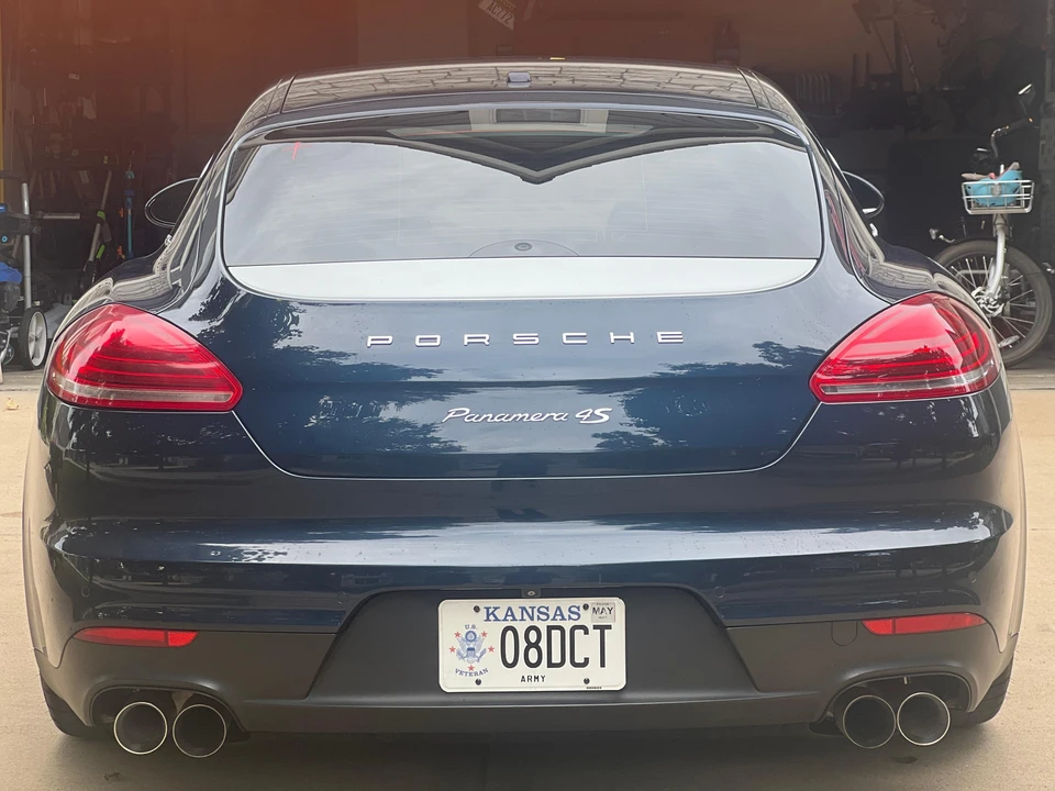 2015 Porsche 970 Panamera 4S - Image 9 of 31