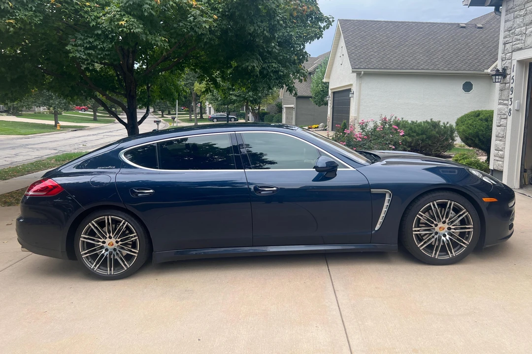 2015 Porsche 970 Panamera 4S - Image 3 of 31