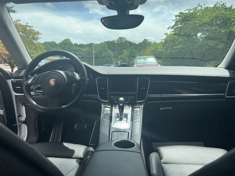2015 Porsche 970 Panamera 4S - Image 9 of 11