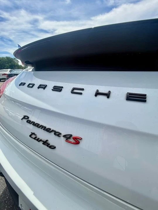2015 Porsche 970 Panamera 4S - Image 11 of 20