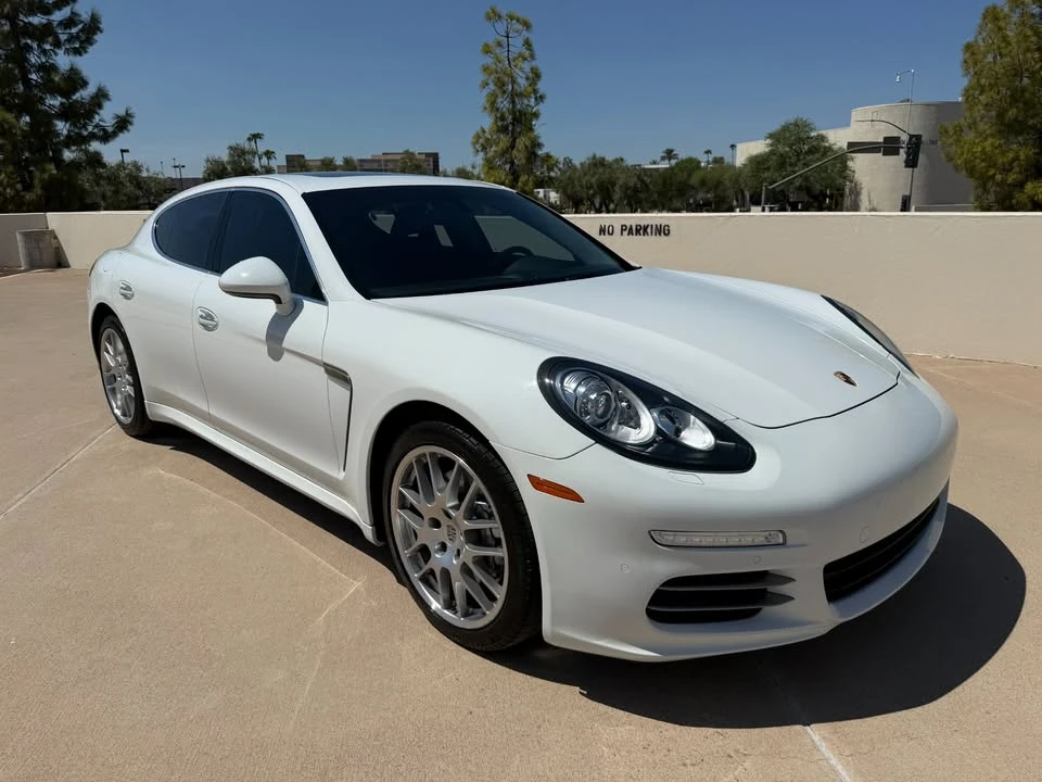 2015 Porsche 970 Panamera 4S - Image 9 of 17