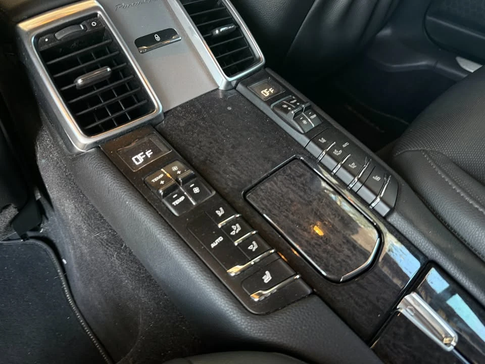 2015 Porsche 970 Panamera 4S - Image 14 of 17