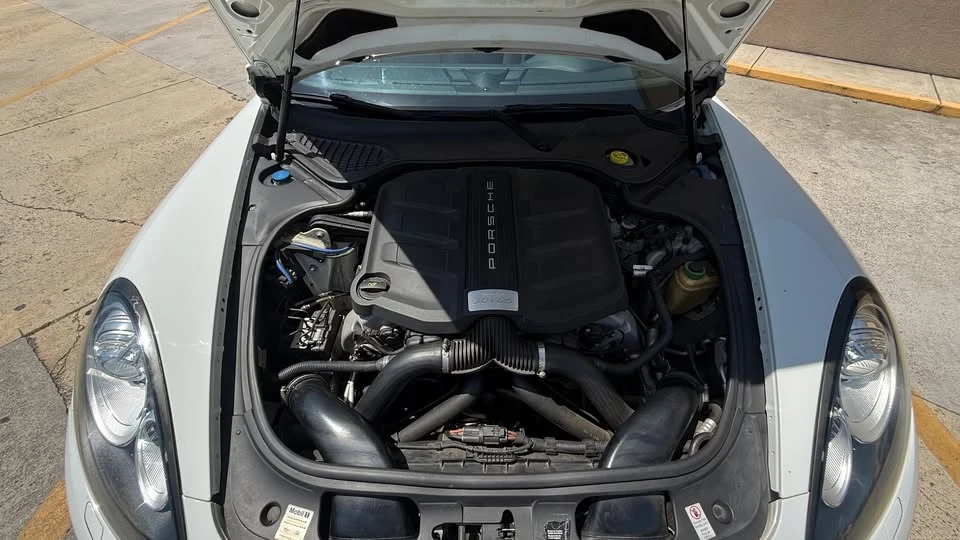 2015 Porsche 970 Panamera 4S - Image 4 of 20