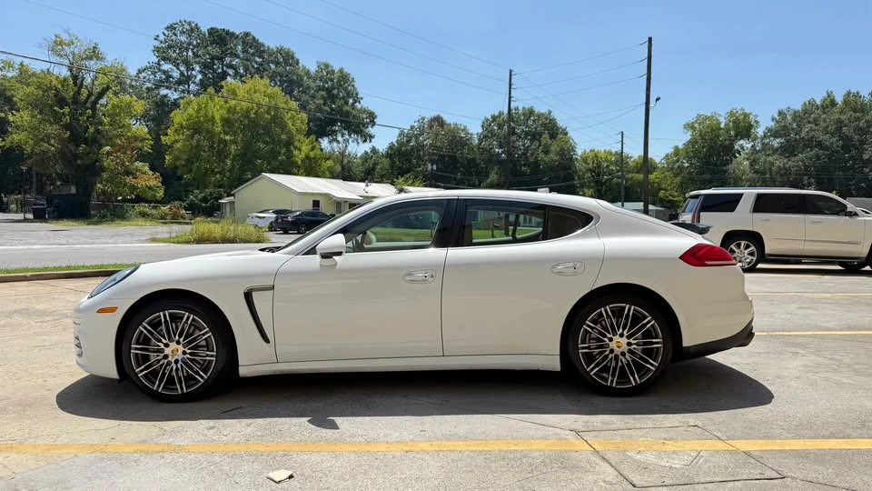 2015 Porsche 970 Panamera 4S - Image 9 of 20