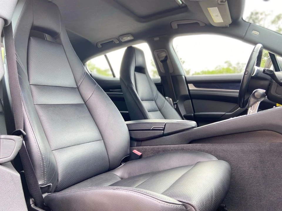 2015 Porsche 970 Panamera 4S - Image 17 of 31
