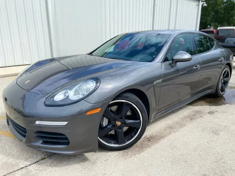 2015 Porsche Panamera 4S