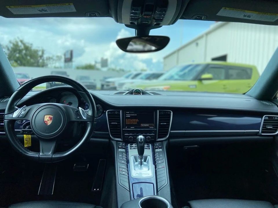 2015 Porsche 970 Panamera 4S - Image 26 of 31