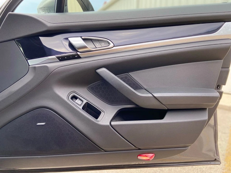 2015 Porsche 970 Panamera 4S - Image 15 of 31