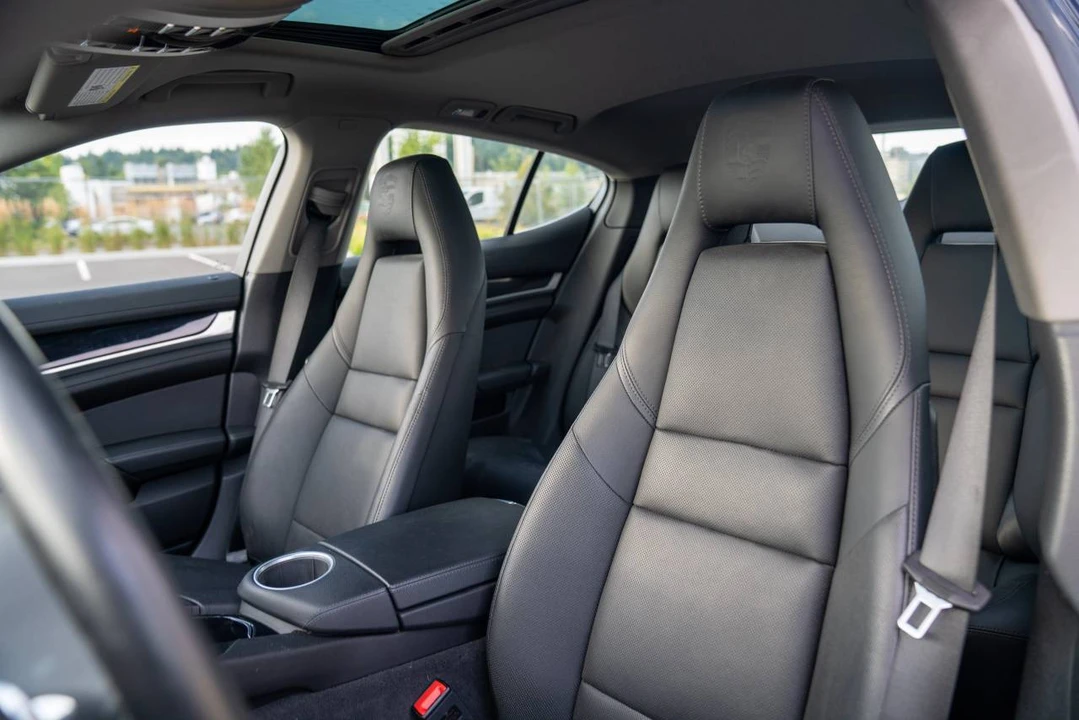 2015 Porsche 970 Panamera 4S - Image 5 of 5