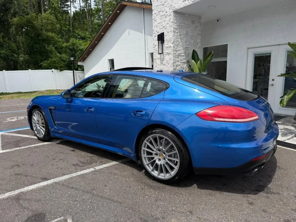 2015 Porsche 970 Panamera - Image 11 of 20