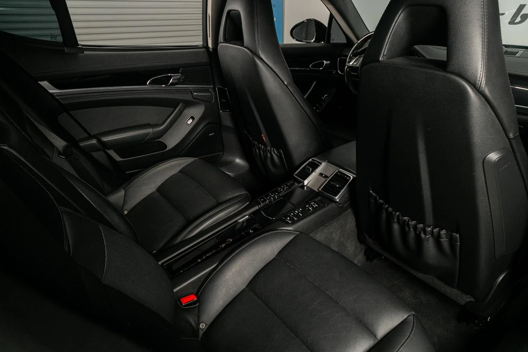 2015 Porsche 970 Panamera - Image 6 of 31