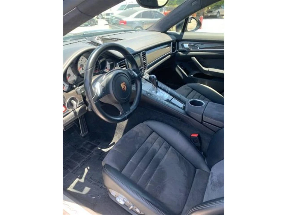 2015 Porsche Panamera - Image 12 of 19