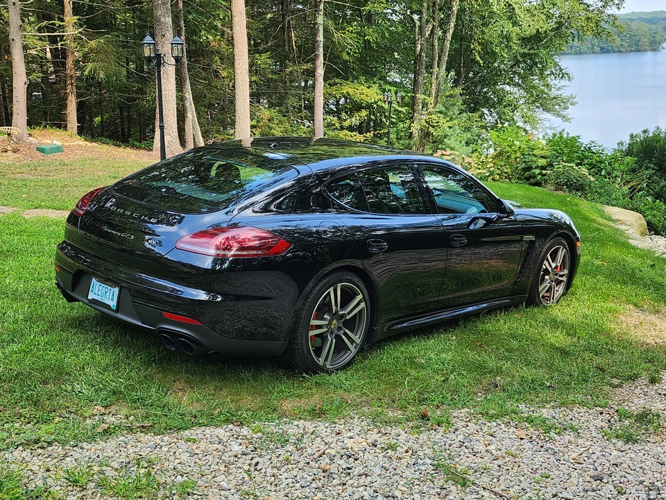 2015 Porsche 970 Panamera GTS - Image 21 of 31