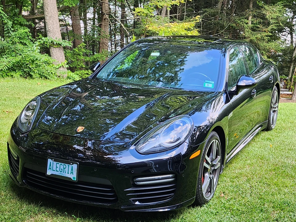 2015 Porsche 970 Panamera GTS - Image 9 of 31