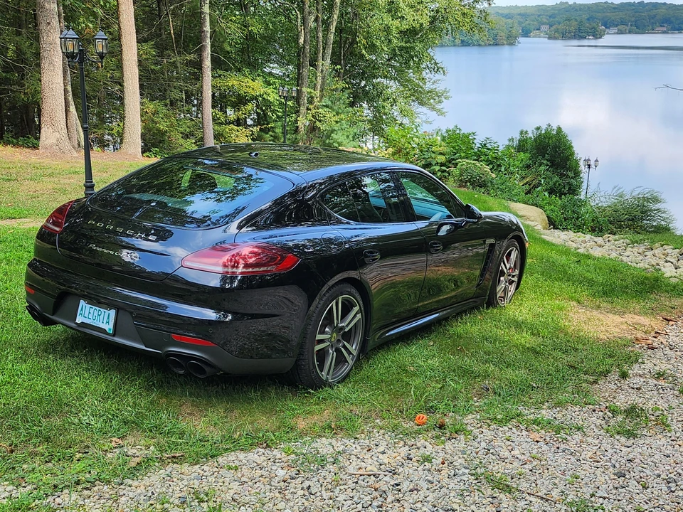 2015 Porsche 970 Panamera GTS - Image 20 of 31