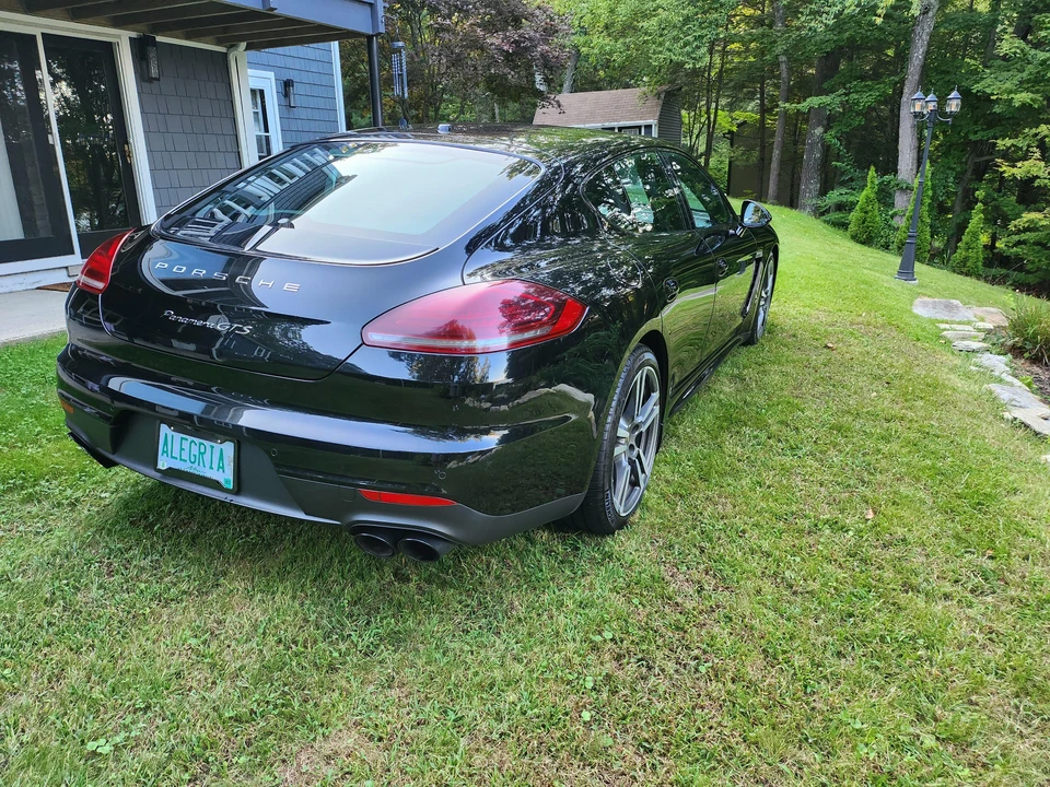 2015 Porsche 970 Panamera GTS - Image 18 of 31