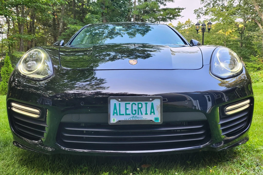2015 Porsche 970 Panamera GTS - Image 2 of 31