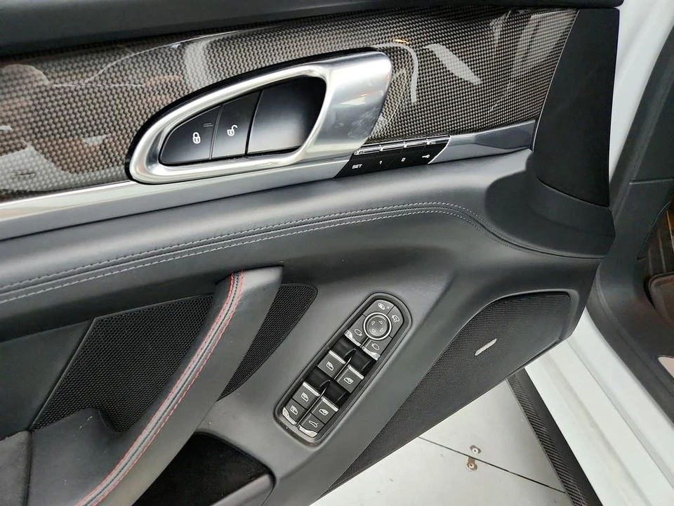 2015 Porsche 970 Panamera GTS - Image 22 of 31