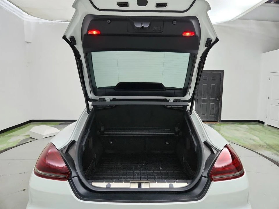 2015 Porsche 970 Panamera GTS - Image 31 of 31