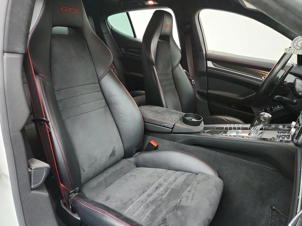 2015 Porsche 970 Panamera GTS - Image 27 of 31