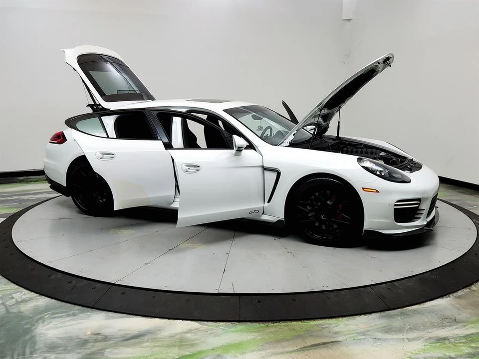 2015 Porsche 970 Panamera GTS - Image 11 of 31