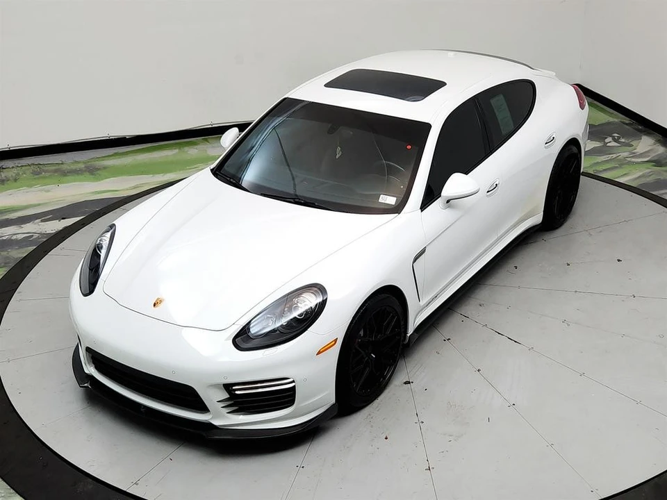 2015 Porsche 970 Panamera GTS - Image 2 of 31