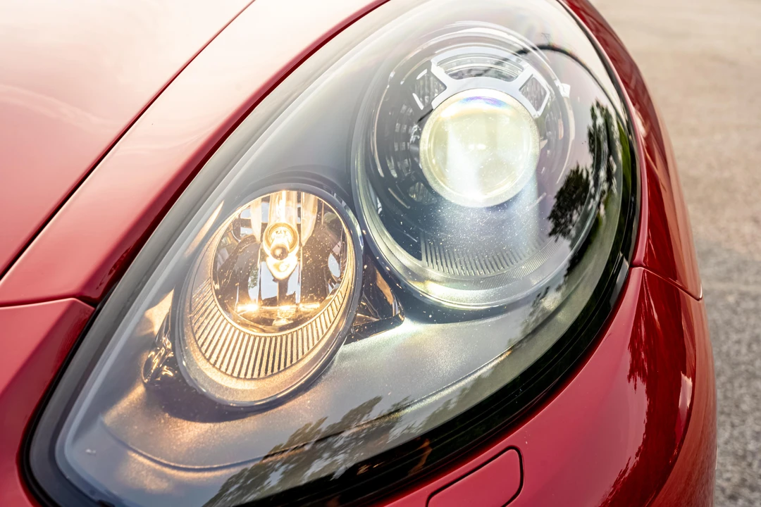 2015 Porsche 970 Panamera GTS - Image 15 of 31