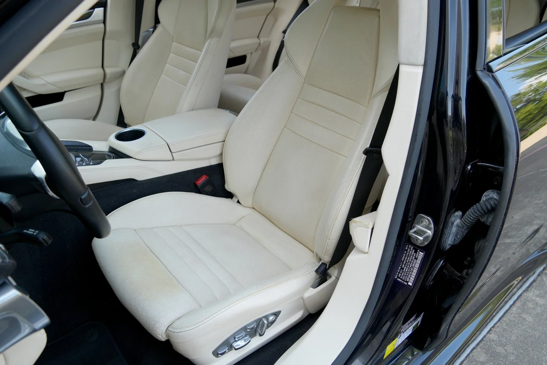 2015 Porsche 970 Panamera GTS - Image 6 of 31