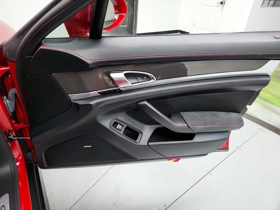 2015 Porsche 970 Panamera GTS - Image 28 of 31