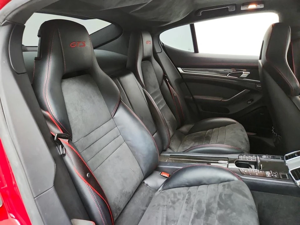 2015 Porsche 970 Panamera GTS - Image 29 of 31