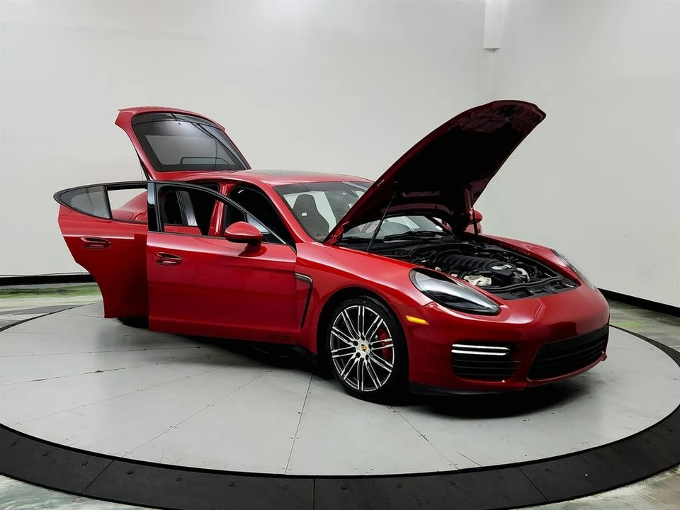 2015 Porsche 970 Panamera GTS - Image 10 of 31
