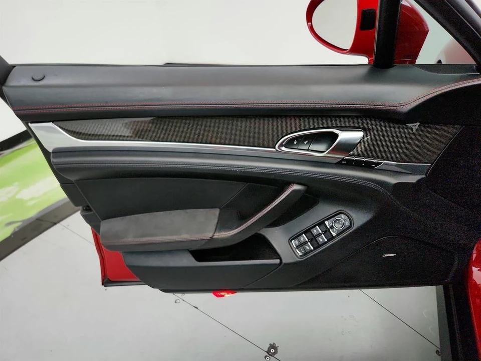 2015 Porsche 970 Panamera GTS - Image 24 of 31