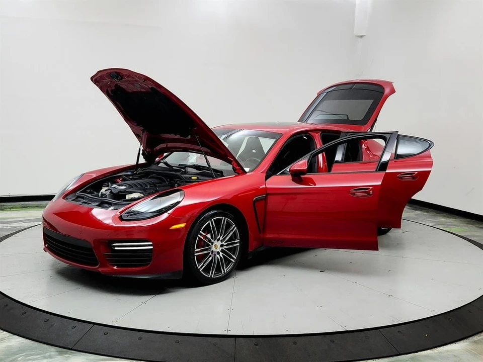 2015 Porsche 970 Panamera GTS - Image 9 of 31