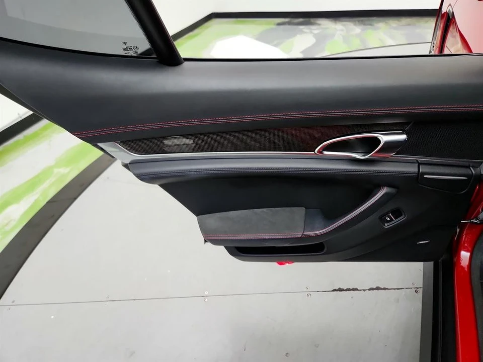 2015 Porsche 970 Panamera GTS - Image 26 of 31