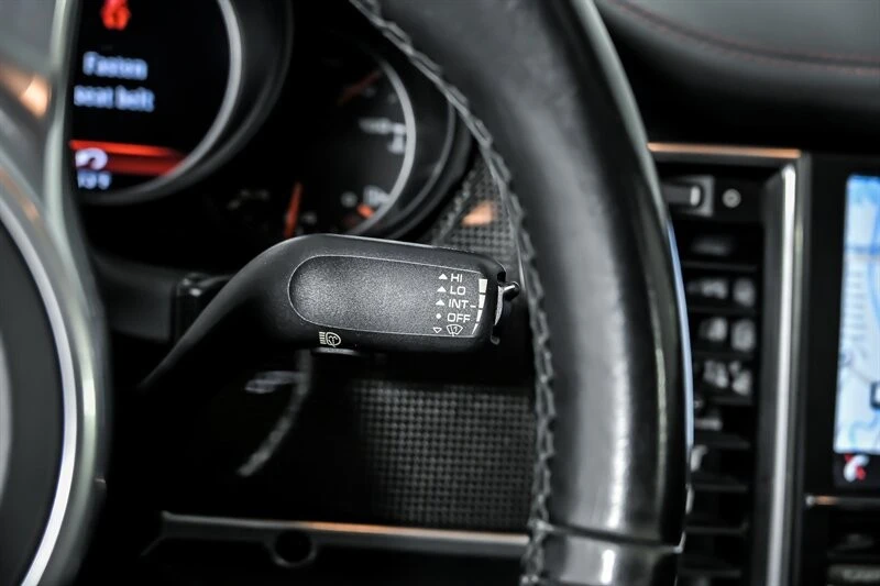 2015 Porsche 970 Panamera GTS - Image 25 of 31