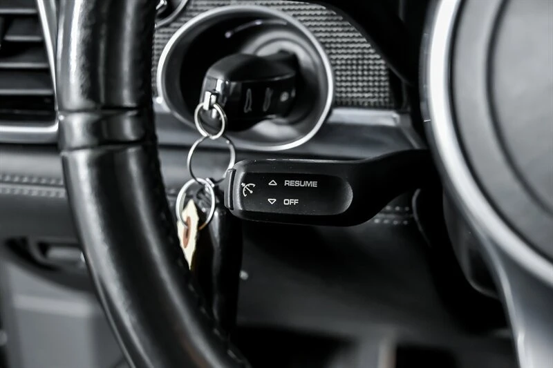 2015 Porsche 970 Panamera GTS - Image 24 of 31