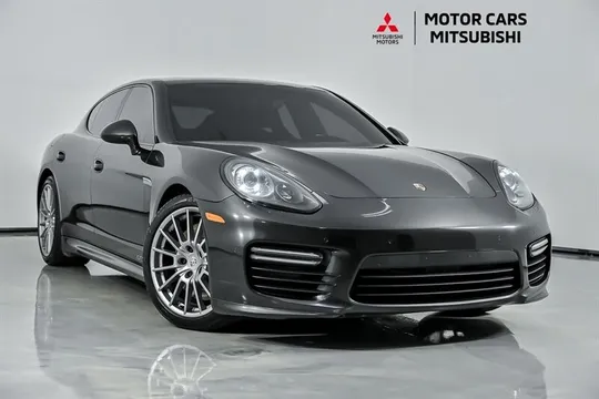 2015 Porsche Panamera GTS