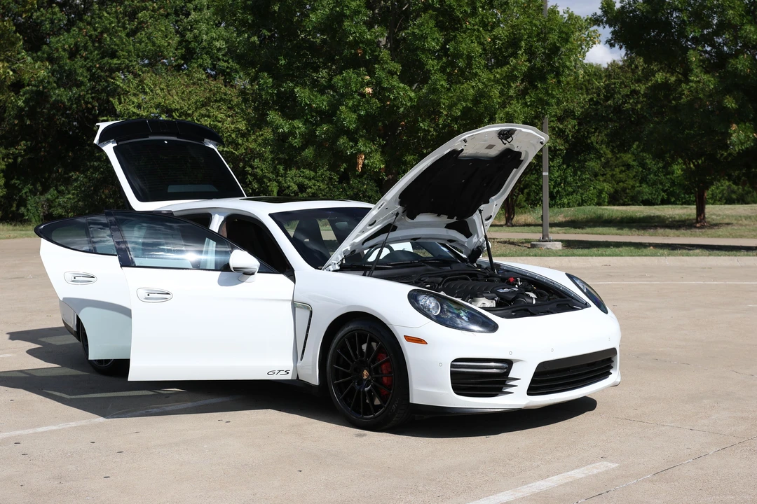 2015 Porsche 970 Panamera GTS - Image 9 of 31