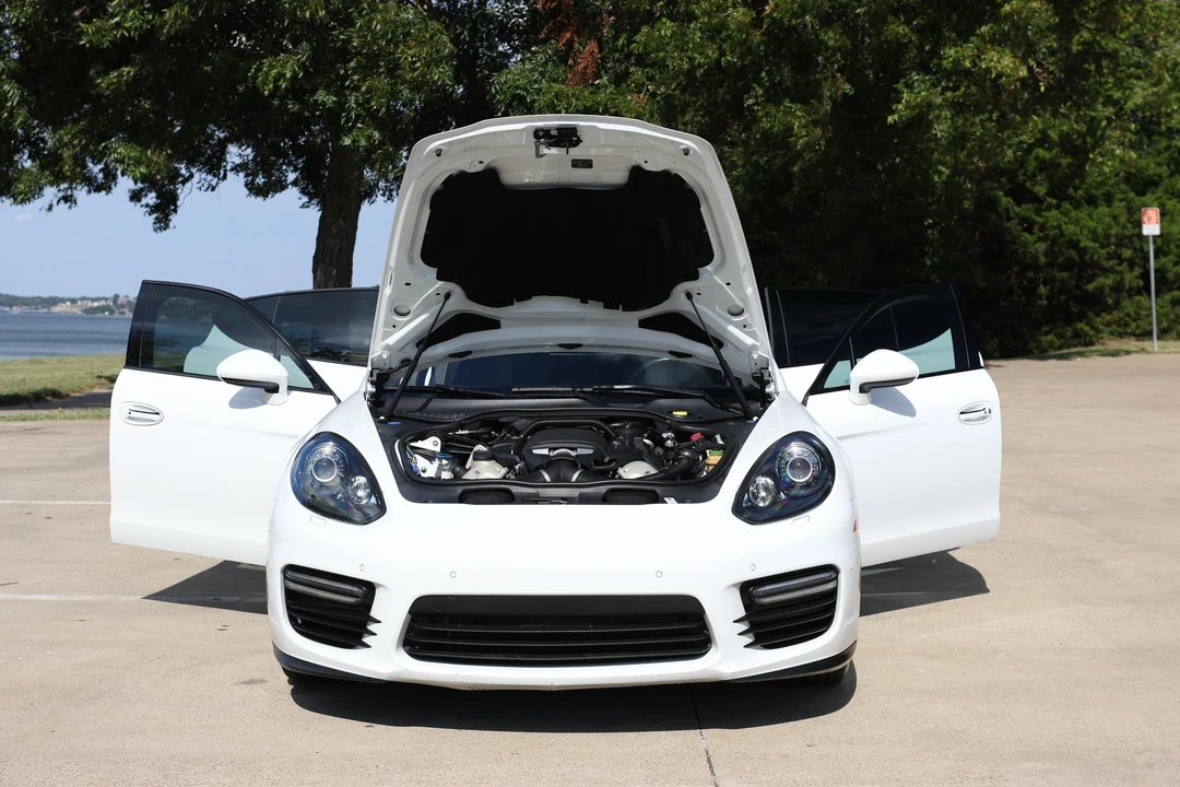 2015 Porsche 970 Panamera GTS - Image 10 of 31