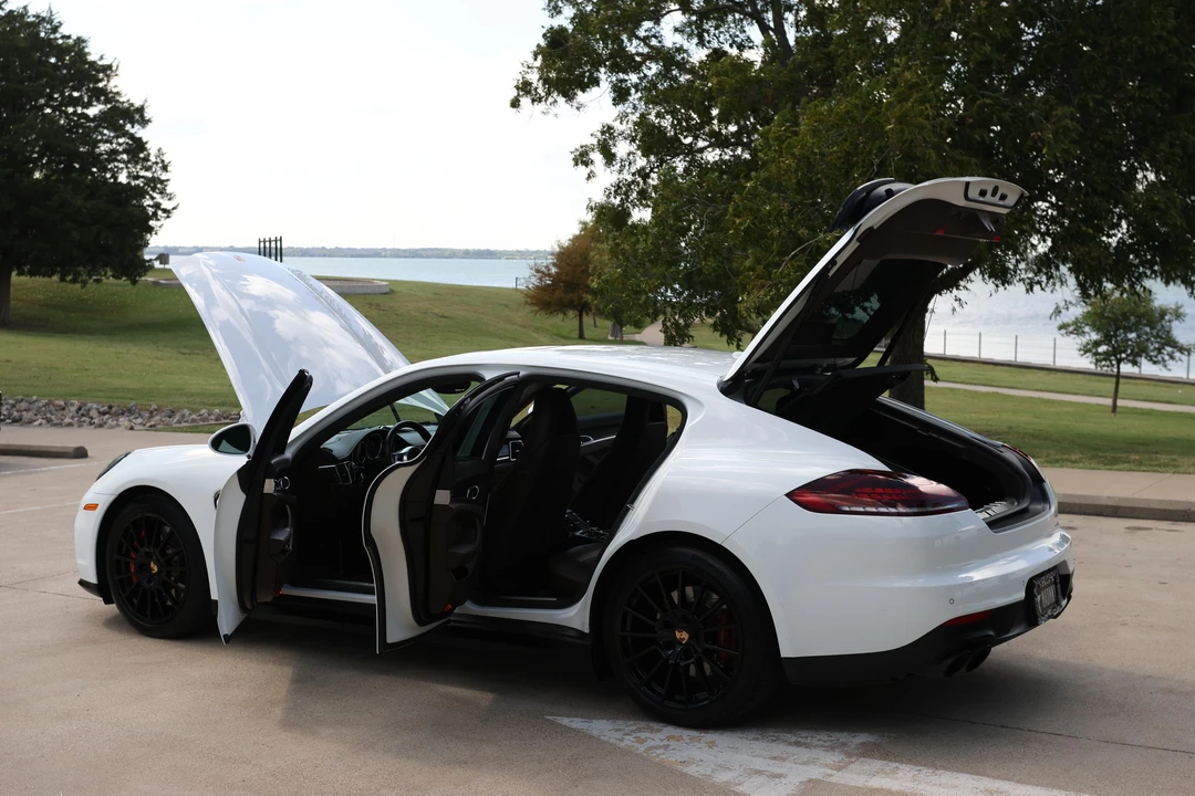 2015 Porsche 970 Panamera GTS - Image 13 of 31