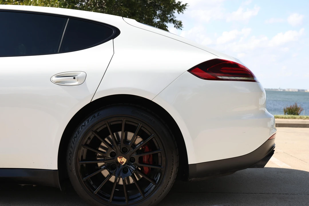 2015 Porsche 970 Panamera GTS - Image 23 of 31